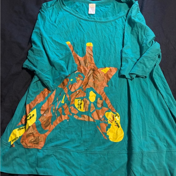 Tops - Teal Giraffe top